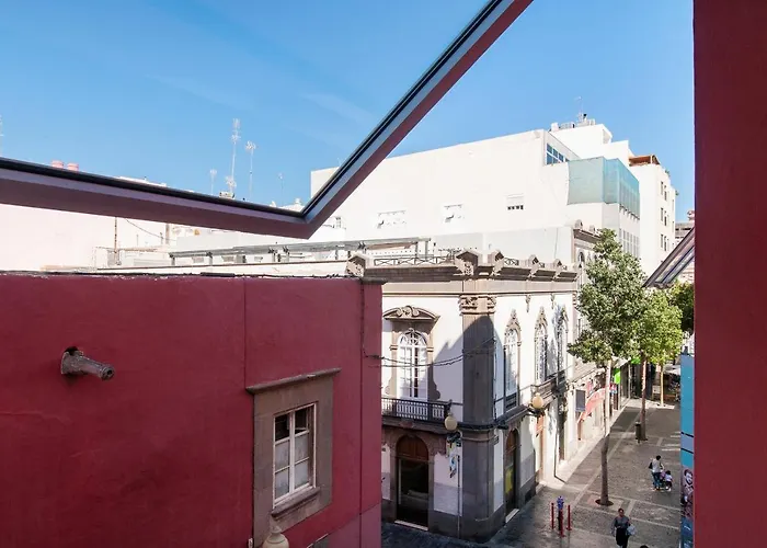 Flatguest Triana